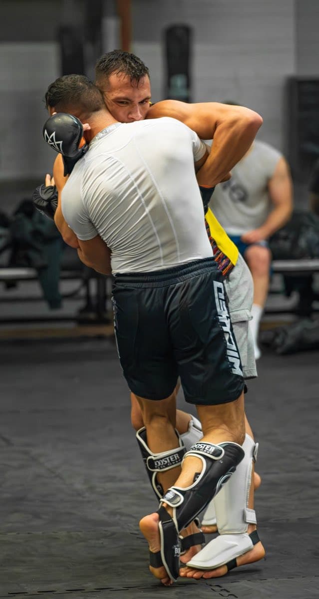 Clinch MMA
